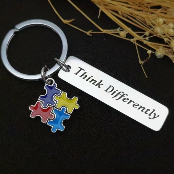 NWT Autism Awareness Puzzle 🧩 Keychain/ Charm “Think Differently” - Picture 2 of 3